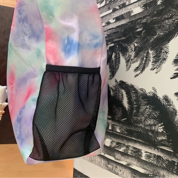 ESVAN Beach Pool Gym tote bag with various zippered compartments water resistant - Picture 5 of 11